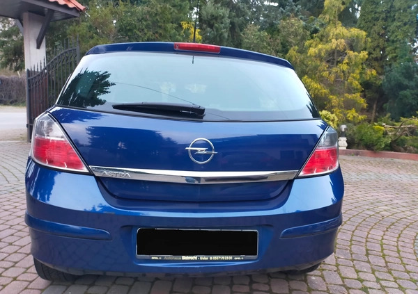 Opel Astra cena 14890 przebieg: 143800, rok produkcji 2008 z Wieliczka małe 529